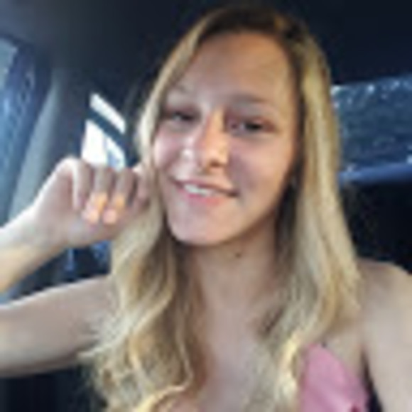 Meet your Posher, Mirabelle - Picture 1 of 1